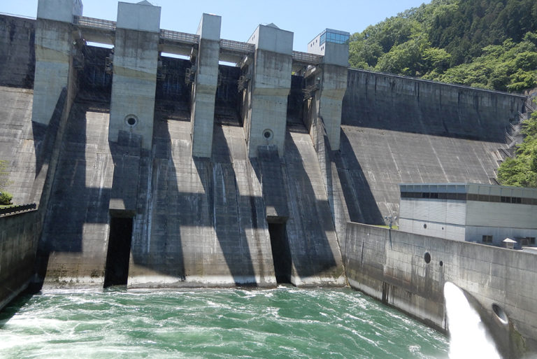 日吉ダム